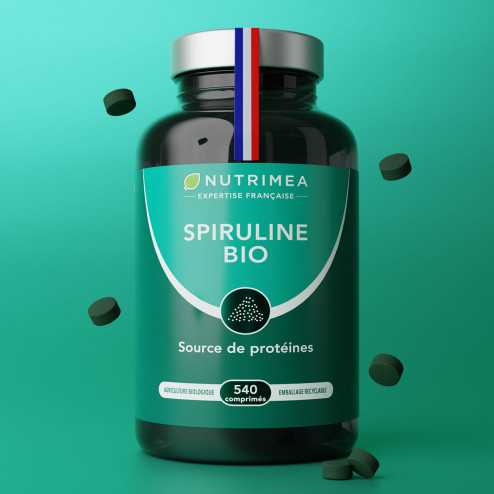 Fond blanc du pilulier de Spiruline Bio