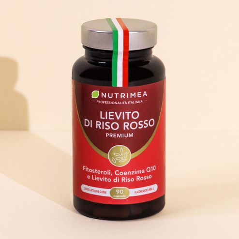 Integratore alimentare di lievito di riso rosso, coenzima e fitosteroli di pino per il controllo del colesterolo