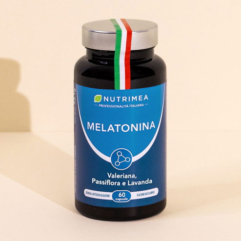 Integratore in capsule a base di melatonina per dormire